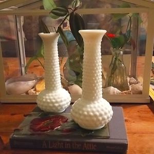 E O Brody Company - M-2000 U.S.A. - Bud Vase - Milk White Glass